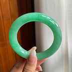 糯冰满绿翡翠圆条手镯（53.5mm）（yc221857）