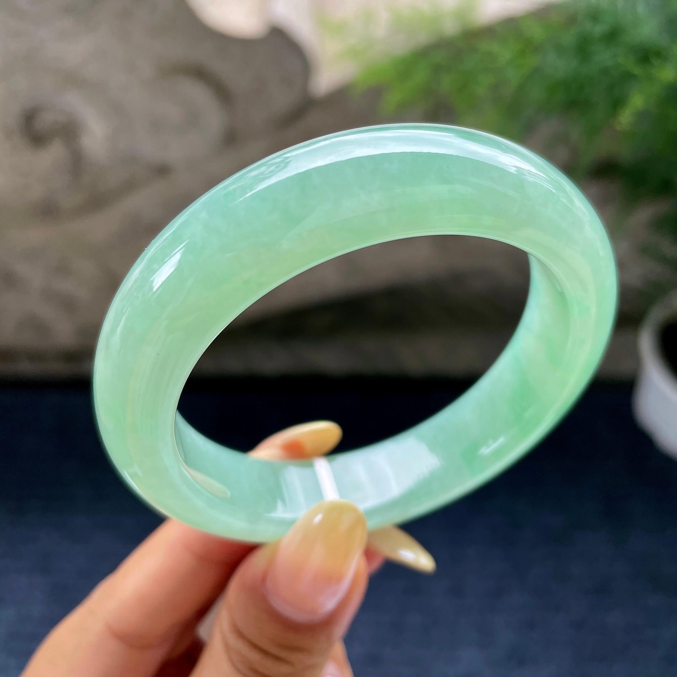 糯冰种翠绿正圈平安镯55.8圈 天然缅甸A货翡翠（yc489325）
