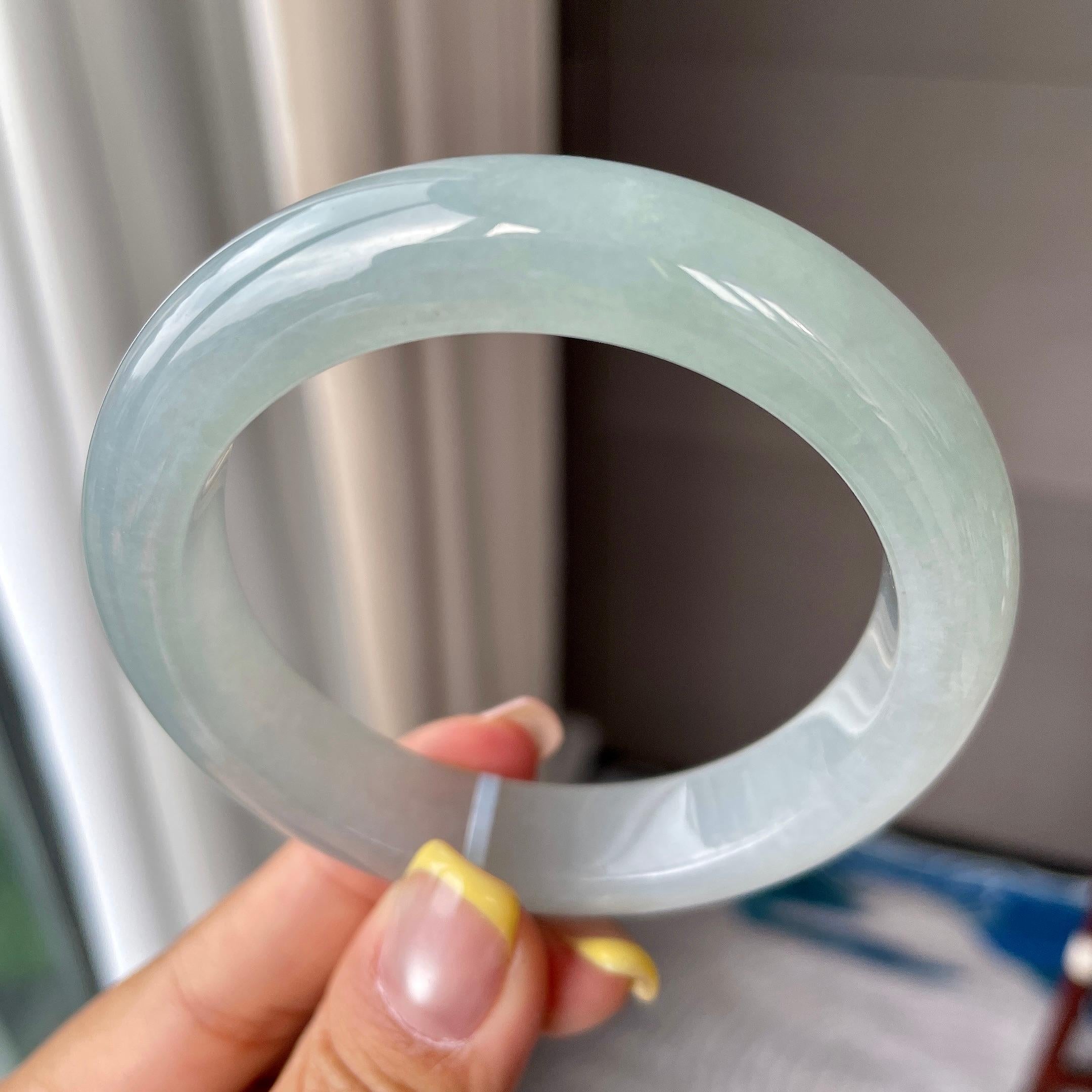 细糯种蓝底正圈平安镯56.4圈    天然缅甸A货翡翠（yc362909）