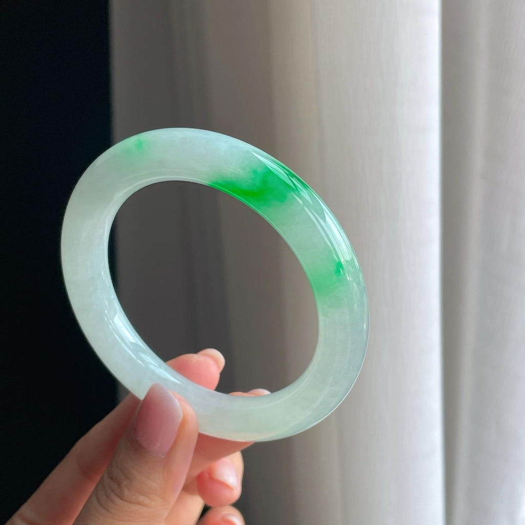 冰种飘阳绿翡翠圆条手镯（57.6mm）（yc381385）