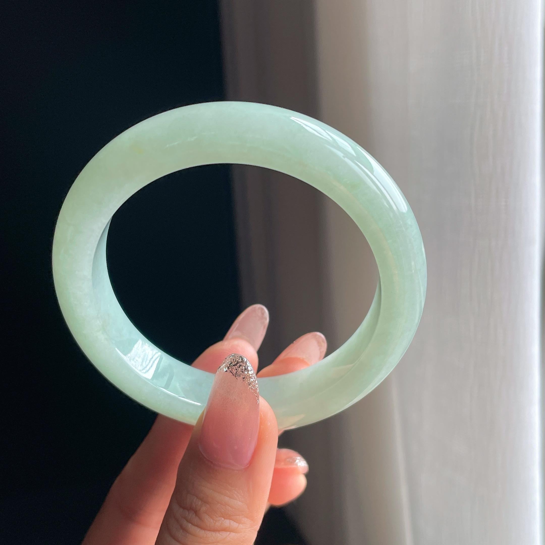 糯冰种晴底翡翠平安镯（55.8mm)（yc350483）