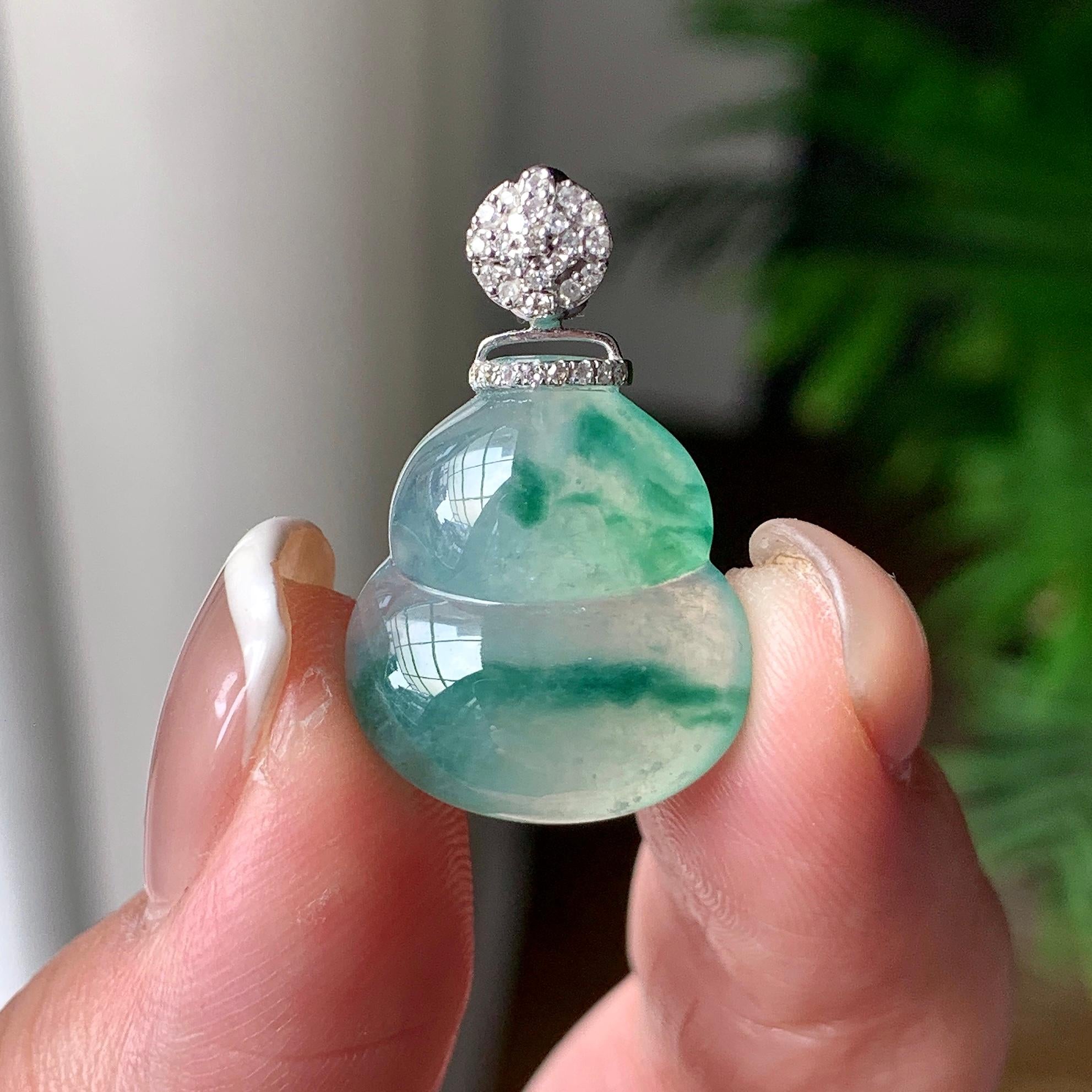 18K金钻镶糯冰种飘蓝花葫芦吊坠 天然缅甸A货翡翠（yc367608）