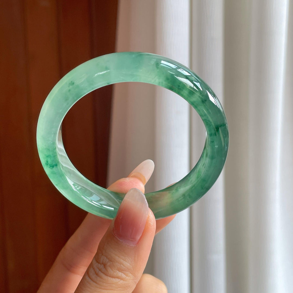 冰玻种晴绿底飘花翡翠平安镯（53.2mm）（yc312335）