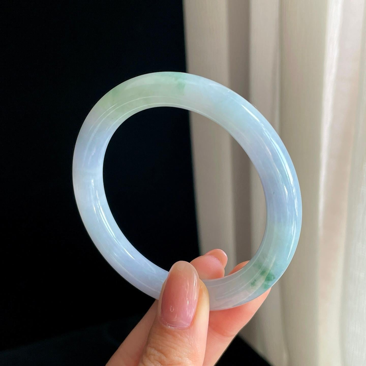 糯冰淡春底翡翠圆条手镯（54.8mm)（yc329491）
