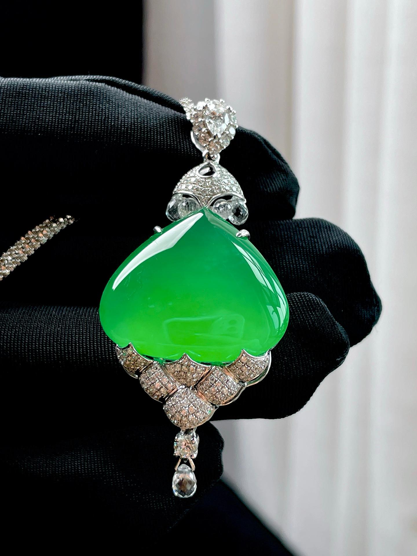 18k金钻镶冰种甜阳绿翡翠吊坠（yc349444）