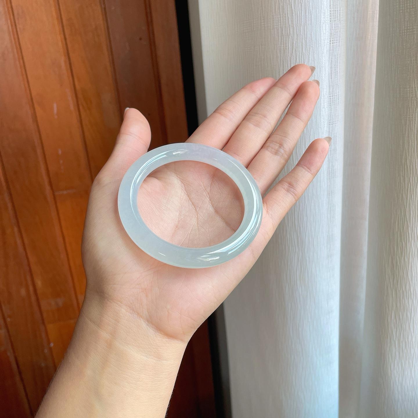 冰种蓝晴底翡翠圆条手镯（54mm）（yc242097）