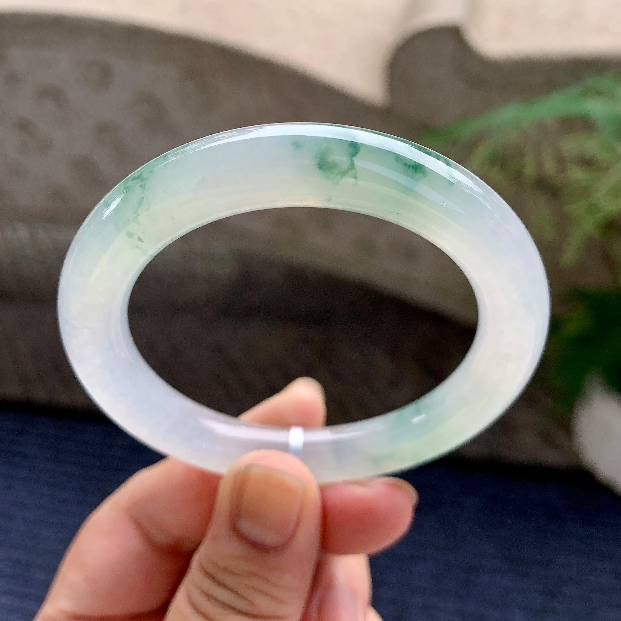 糯冰种飘花圆条手镯（51.8mm）（yc233916）