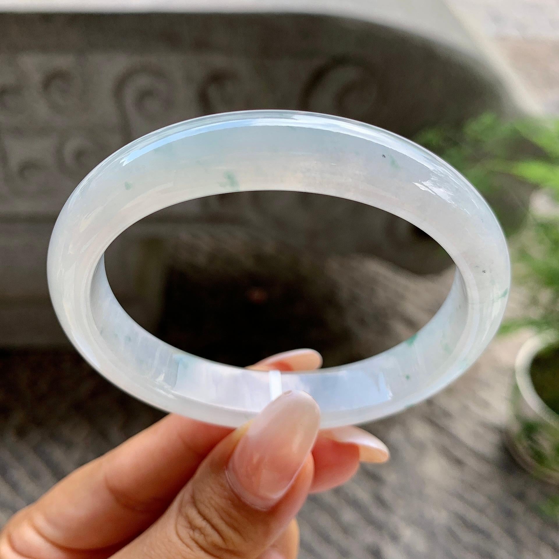 糯冰种飘花贵妃手镯（58.7mm）（yc202387）