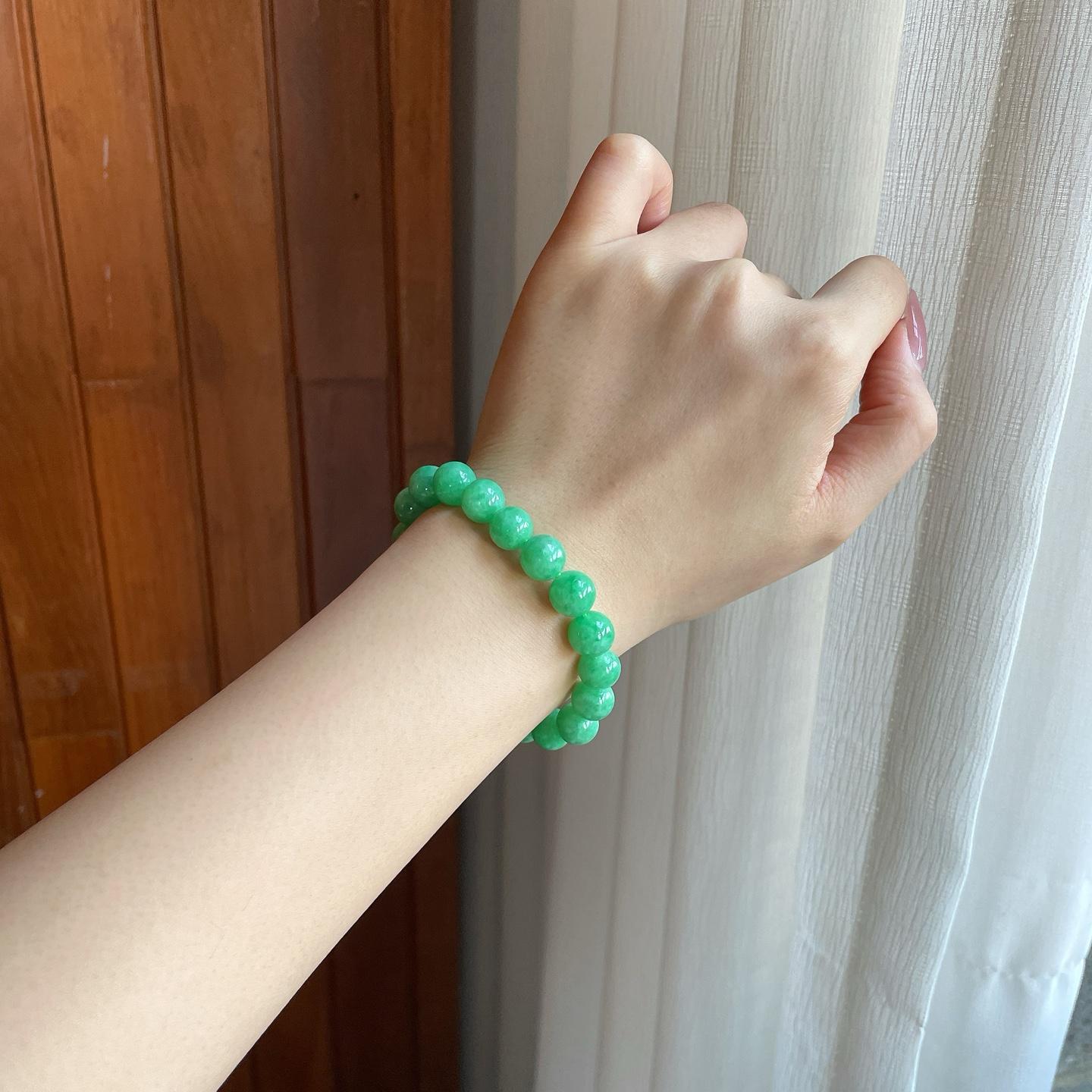 细糯冰果绿翡翠珠串手串（yc292885）