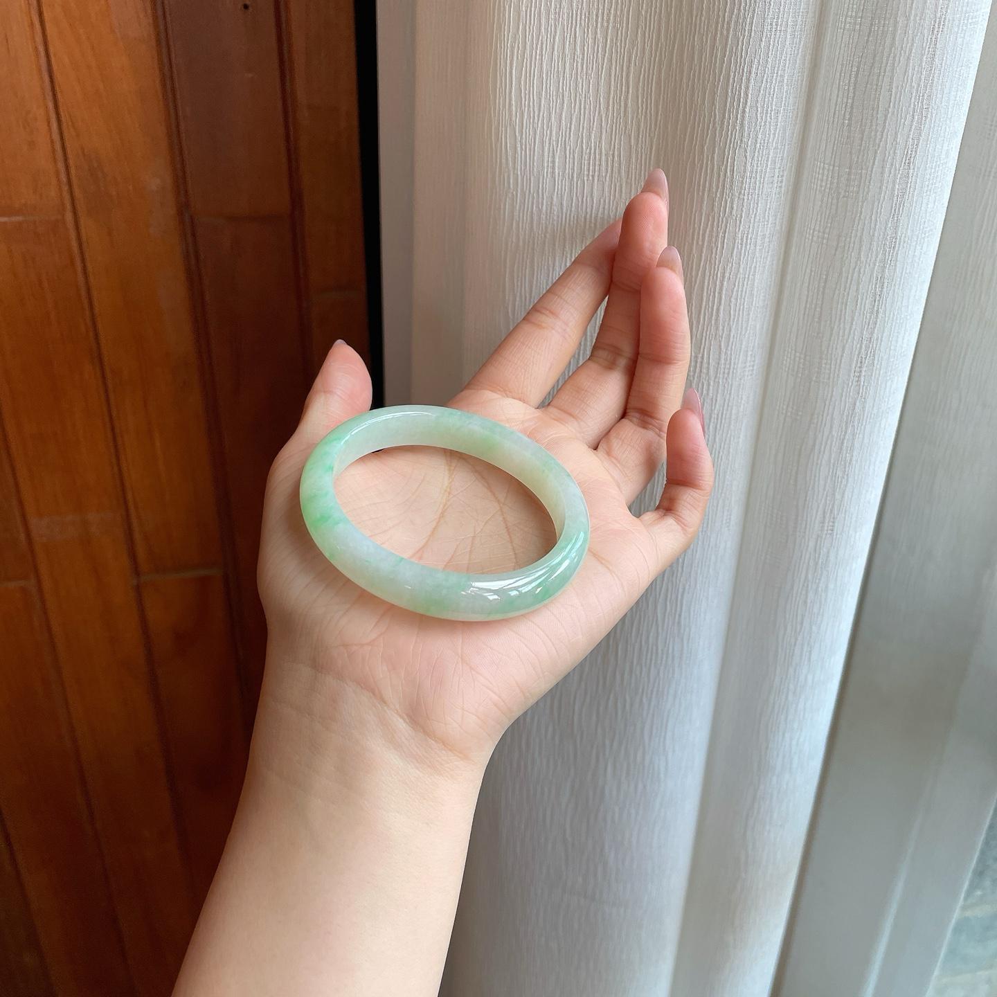糯冰晴底飘花翡翠平安镯（55mm）（yc289666）