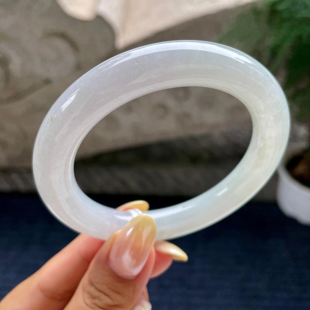 大圈口 细糯种带底色圆条手镯58.5圈 天然缅甸A货翡翠（yc460657）