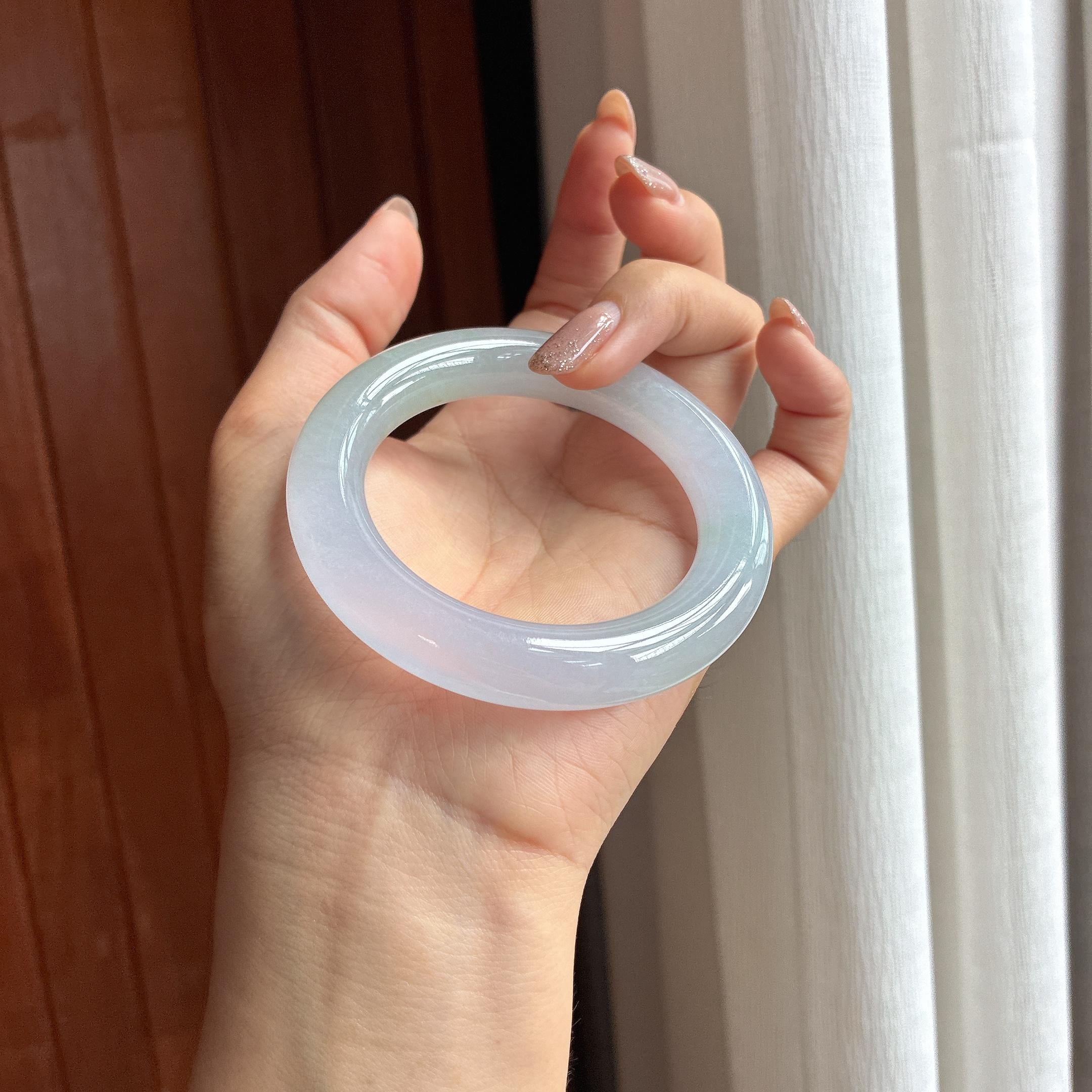 Vòng tay ngọc phỉ thúy tròn trơn băng chủng xuân hồng nhạt 53 vòng, Ngọc phỉ thúy tự nhiên loại A Myanmar (yc451527)