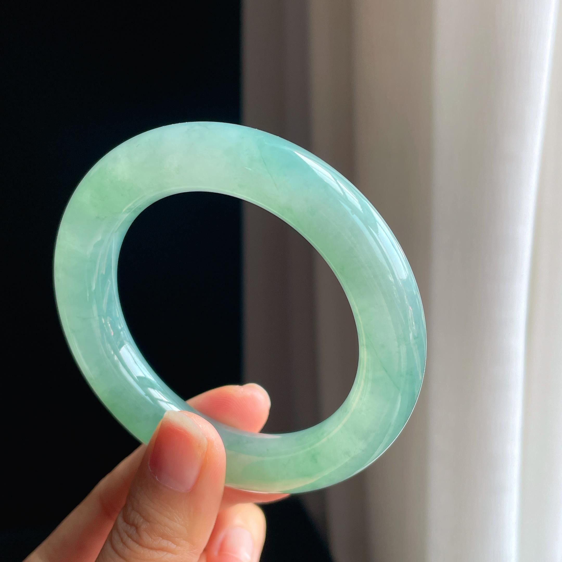 冰种晴底翡翠圆条手镯（56.2mm)（yc346236）