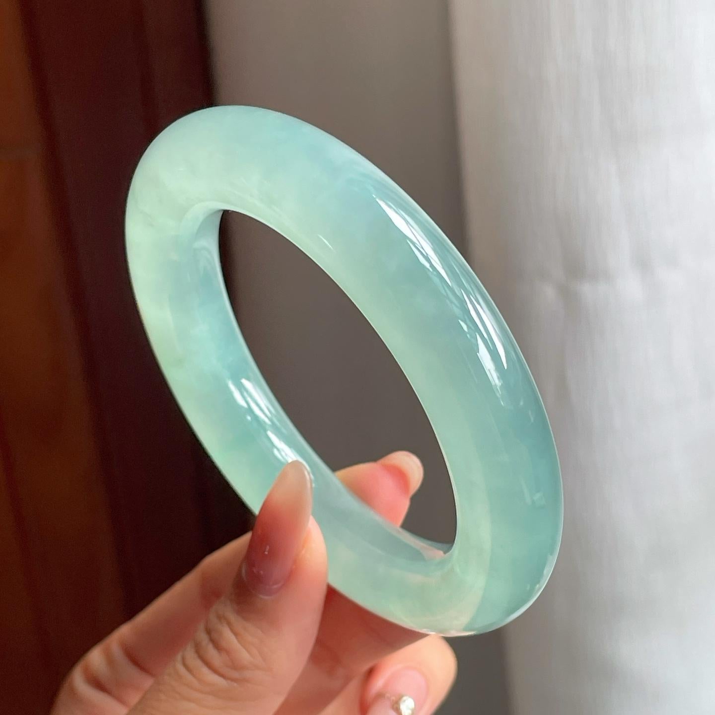 冰种晴底翡翠胖圆条手镯（55mm）（yc190546）