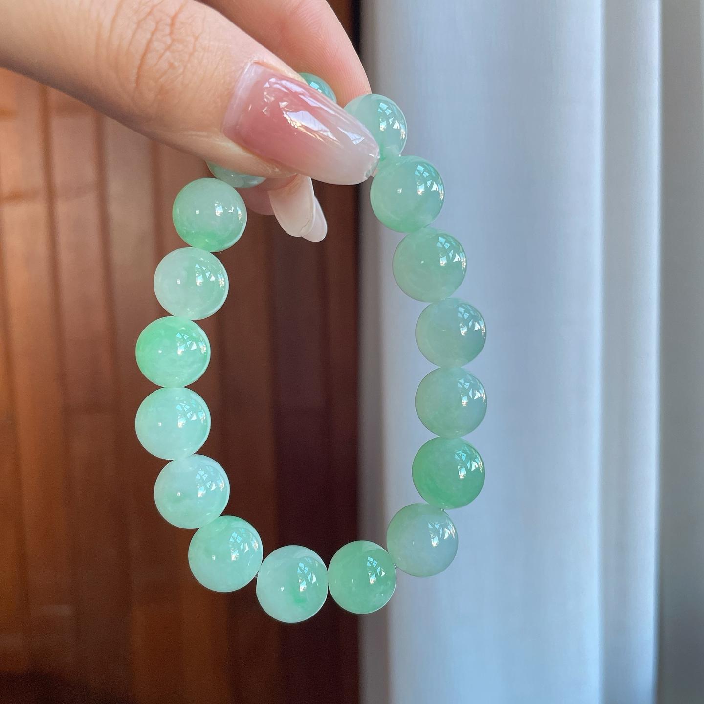 糯冰淡果绿底翡翠珠串手串（yc266474）