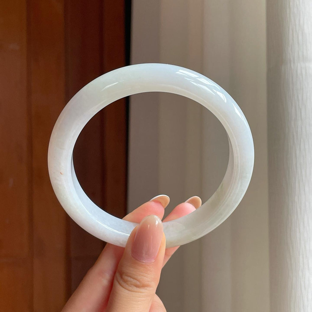 糯冰淡底色翡翠平安镯（65.7mm)（yc378045）