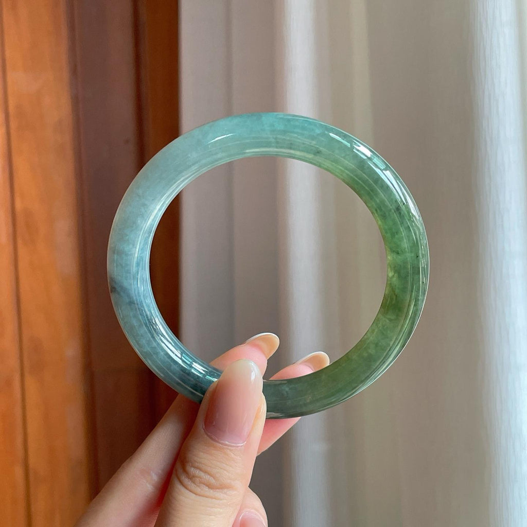 糯冰乌鸡特色翡翠圆条手镯（57.7mm)（yc397509）