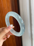 冰玻种雪花棉圆条翡翠手镯（56.7mm）（yc220805）