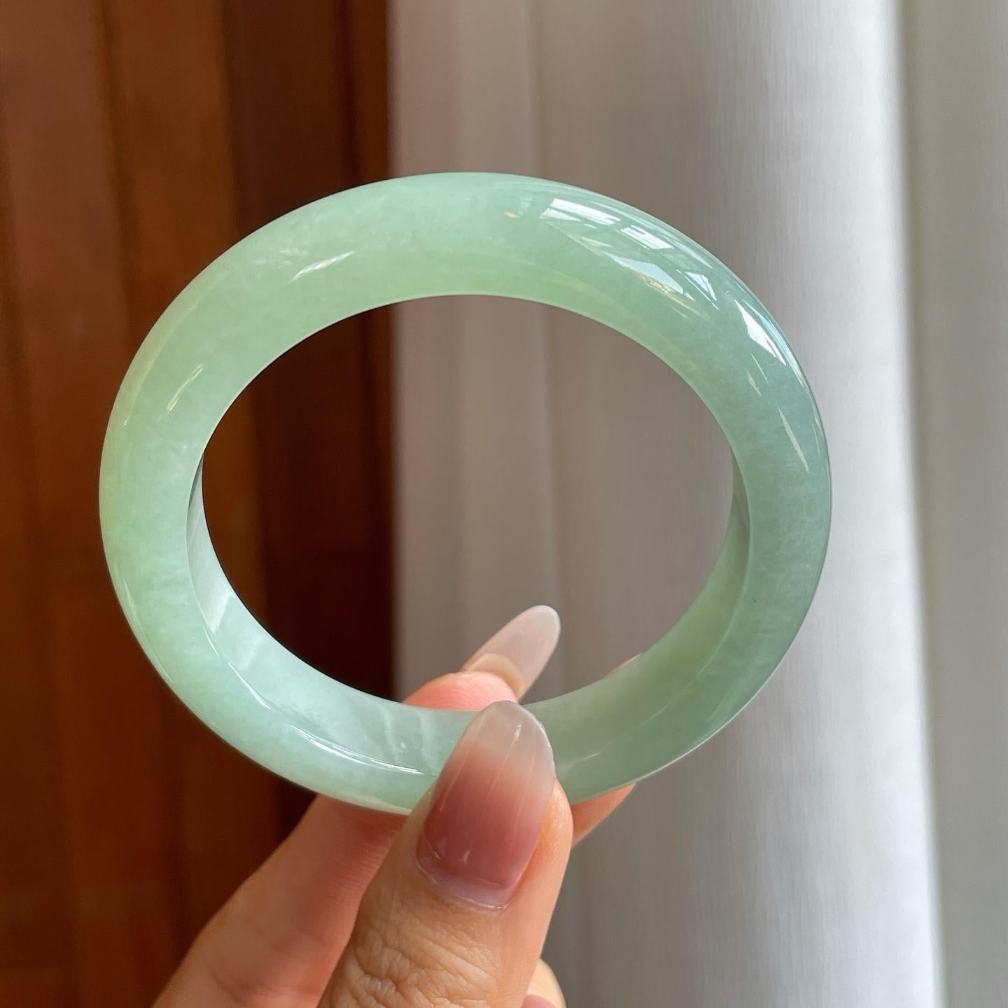 糯冰果绿翡翠平安镯（55.5mm）（yc312984）