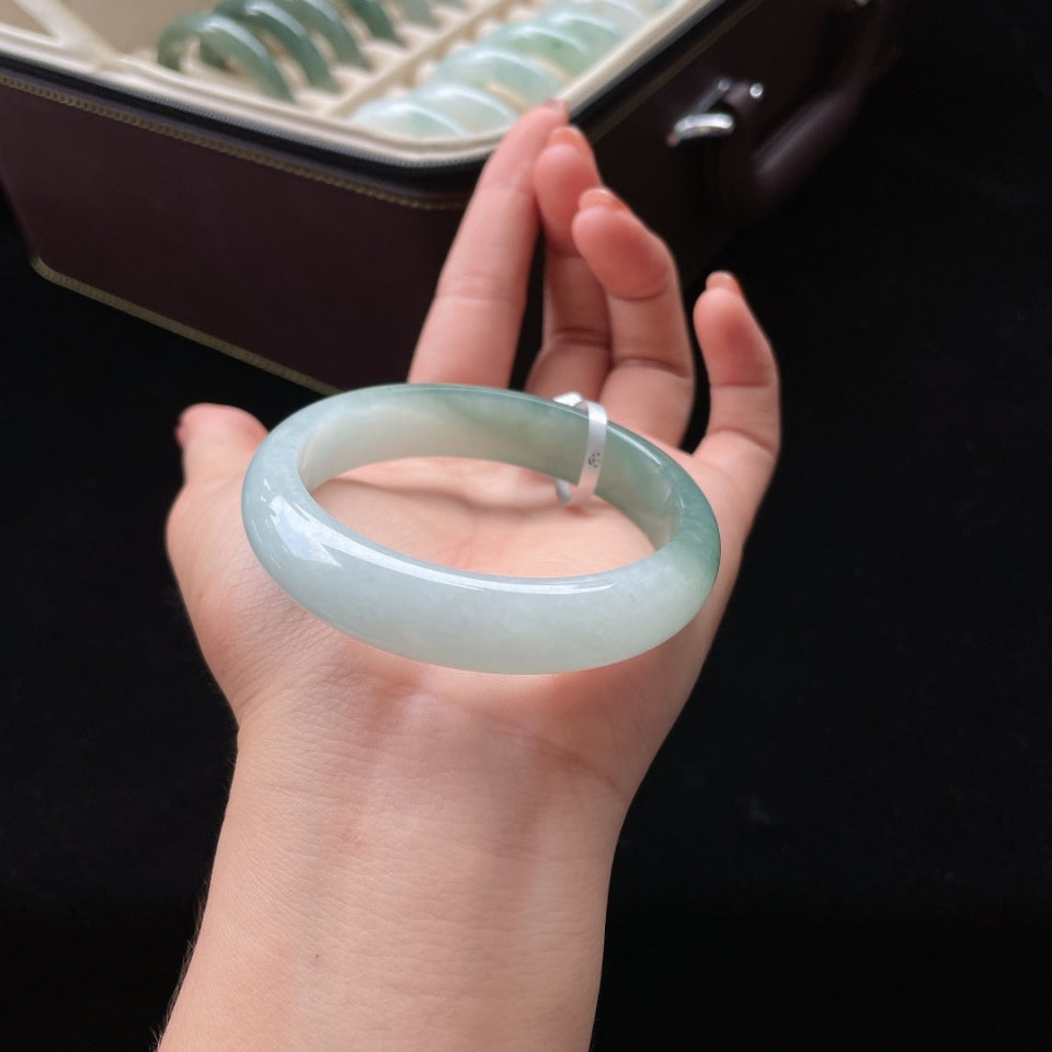 糯冰半山半水正圈翡翠手镯（56.5mm）（yc017415）