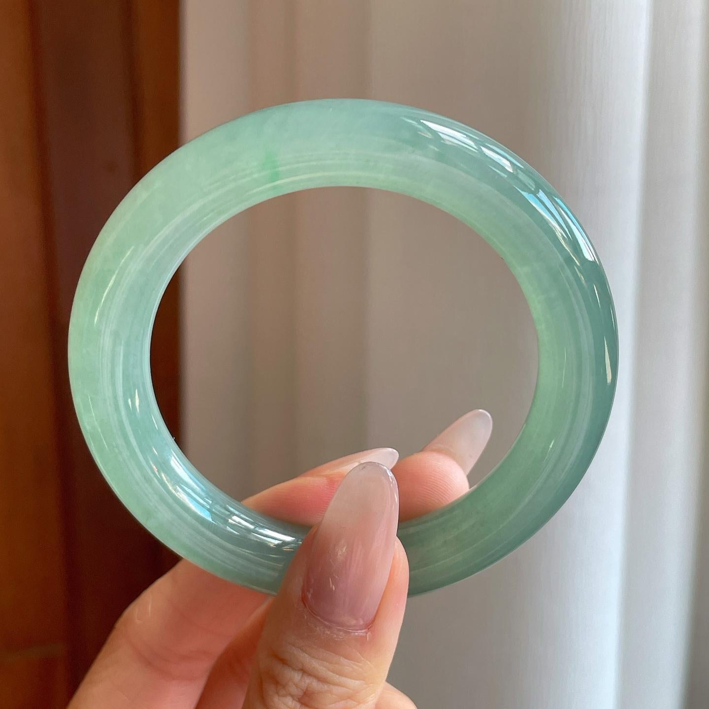 糯冰湖水绿翡翠圆条手镯（53.3mm）（yc272892）