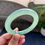 糯冰种晴底飘花圆条手镯（55.4mm）（yc228508）