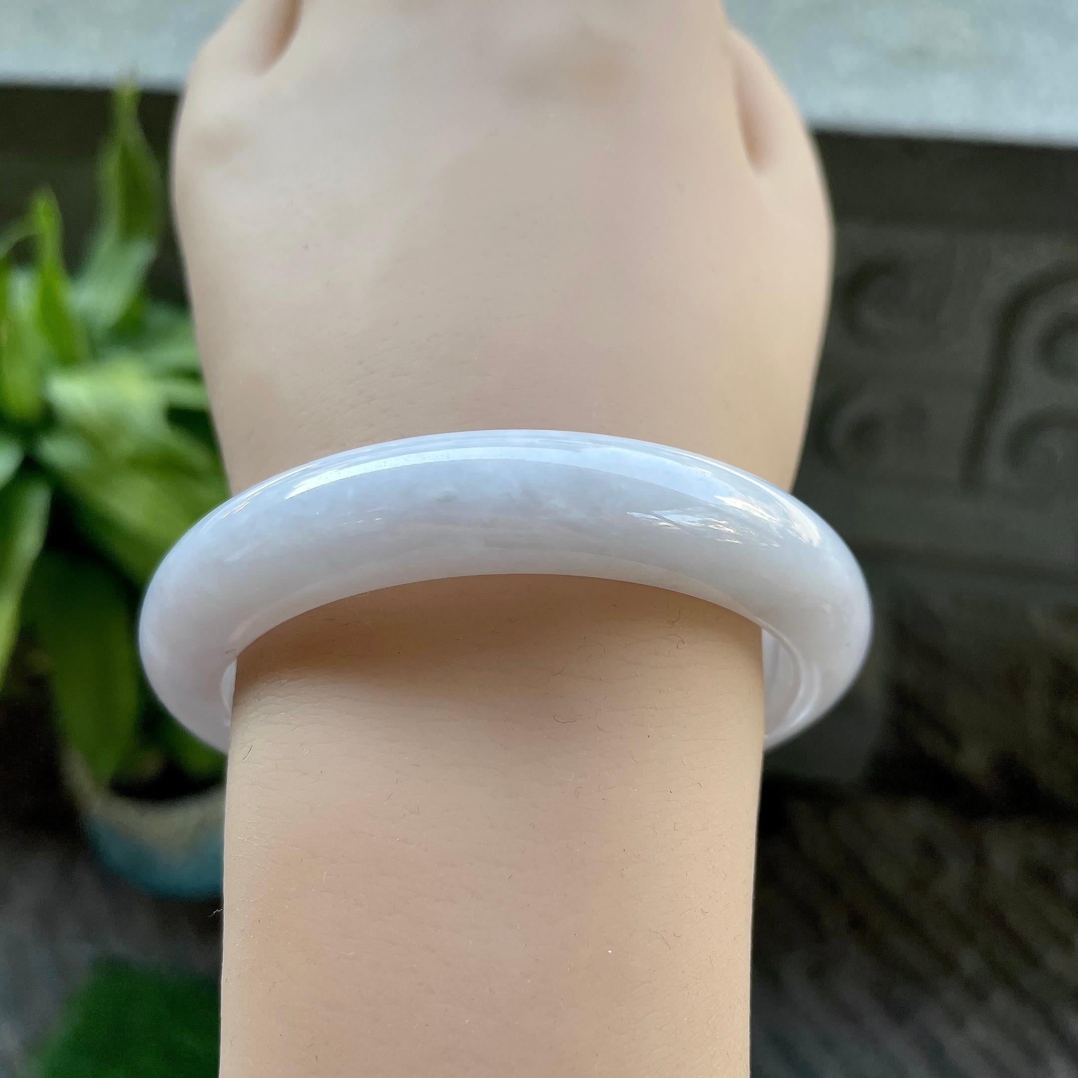 糯种淡粉底平安镯（56mm）（yc310096）