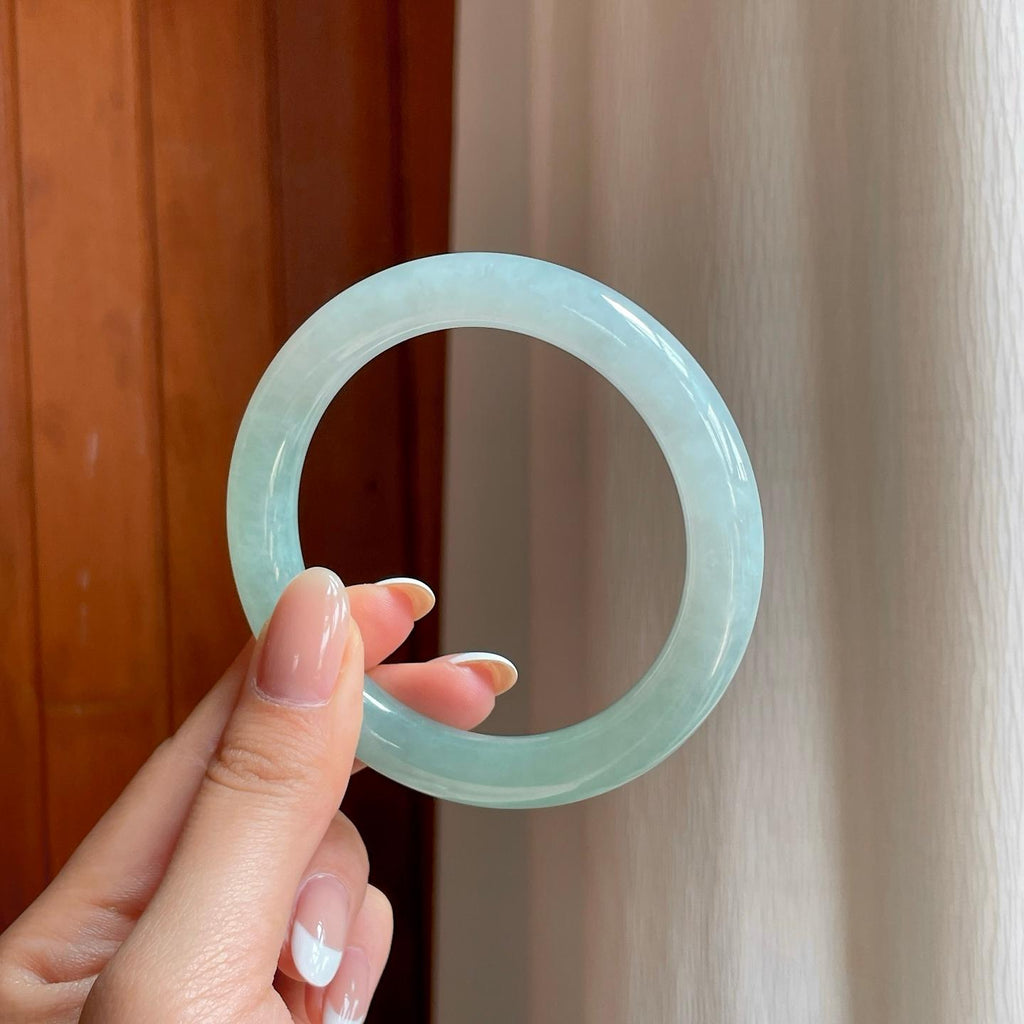 冰种蓝晴底翡翠圆条手镯（57mm）（yc369213）