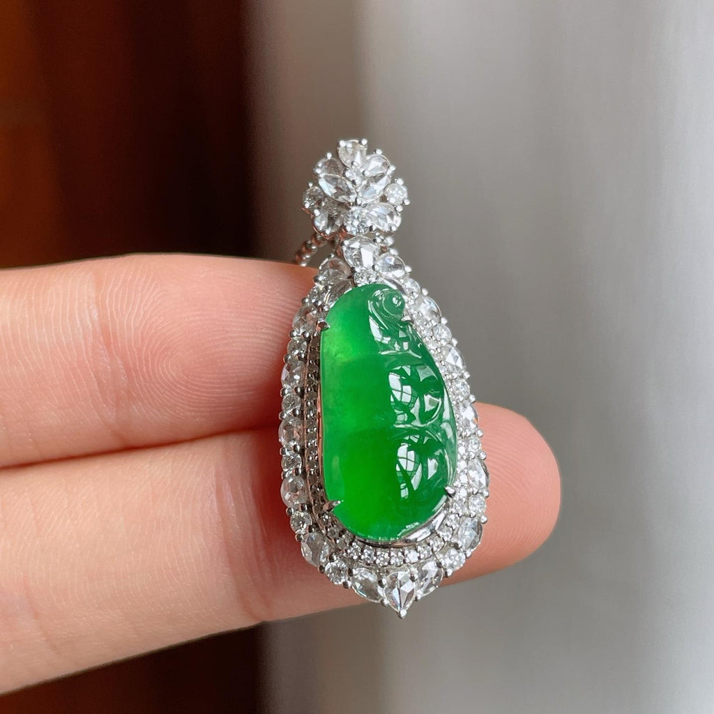 18k金镶冰种满绿翡翠豆子（yc257815）