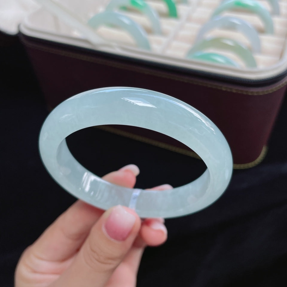 冰种蓝晴底正圈翡翠手镯（57.8mm）