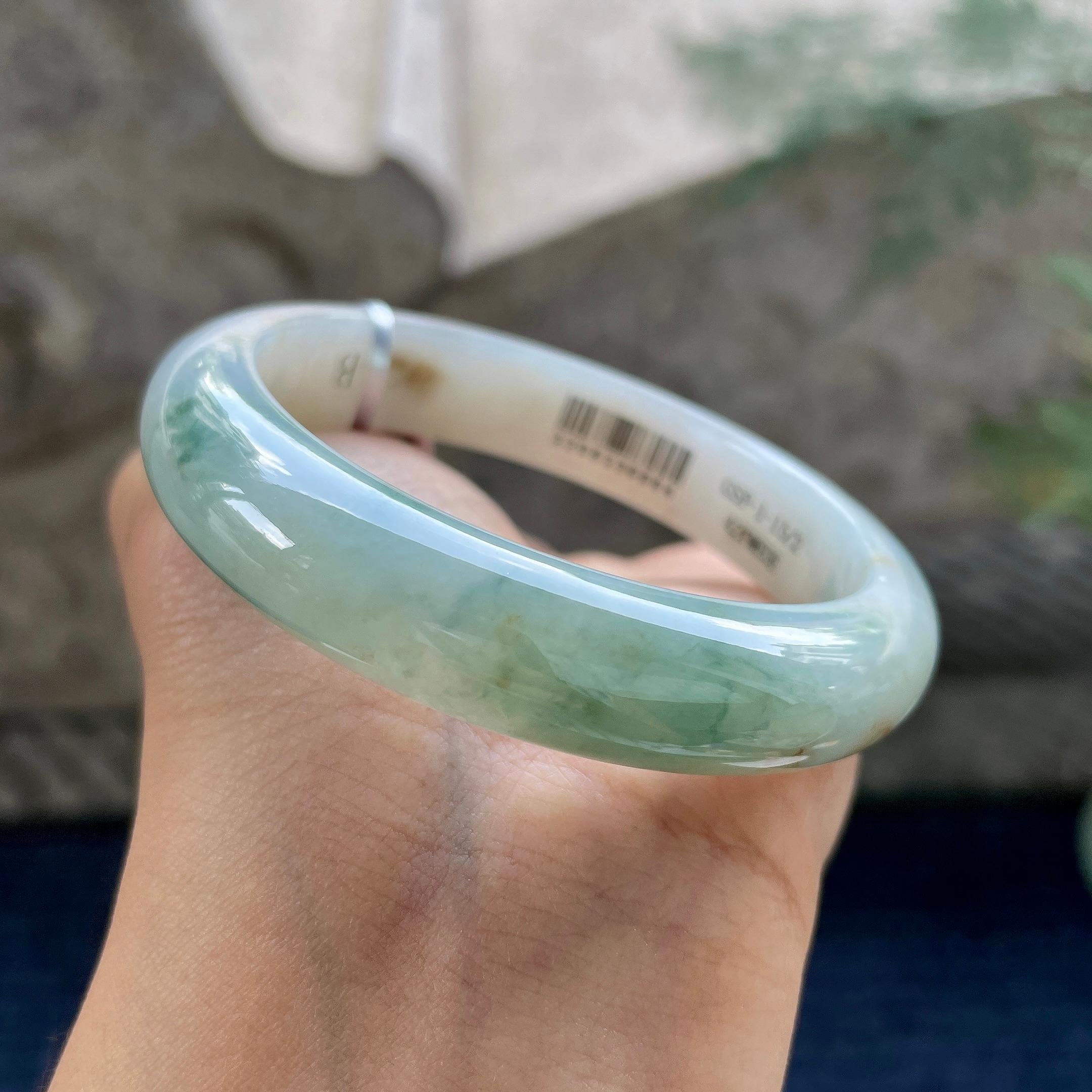 细糯种飘花飘黄翡正圈平安镯55.6圈      天然缅甸A货翡翠（yc424807）