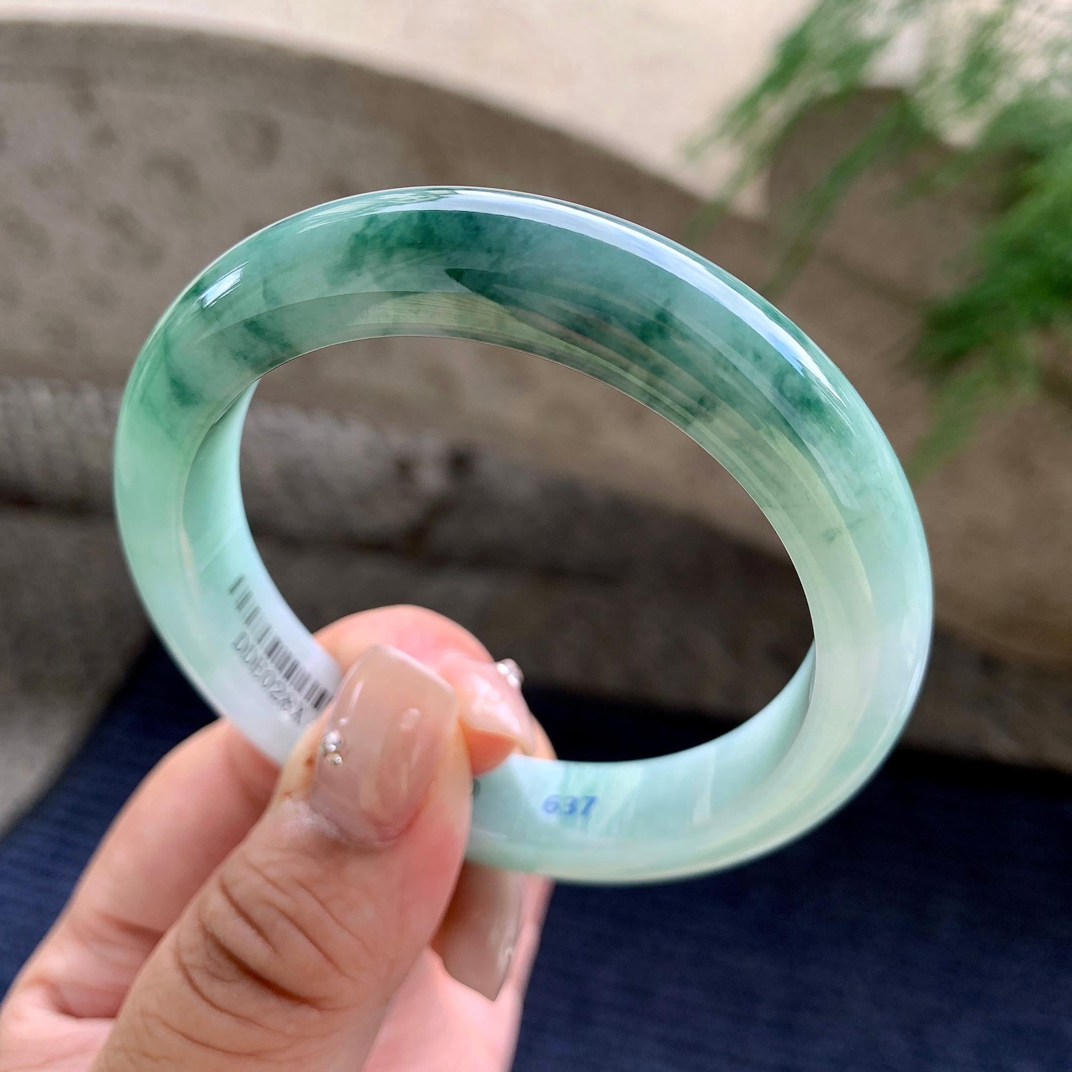 细糯种飘蓝花正圈平安镯 55.6圈口 天然缅甸A货翡翠（yc462948）