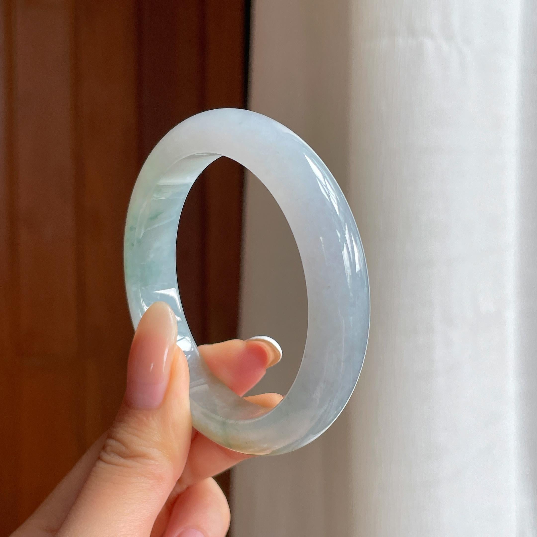 糯冰特色翡翠平安镯（53.6mm)（yc413783）