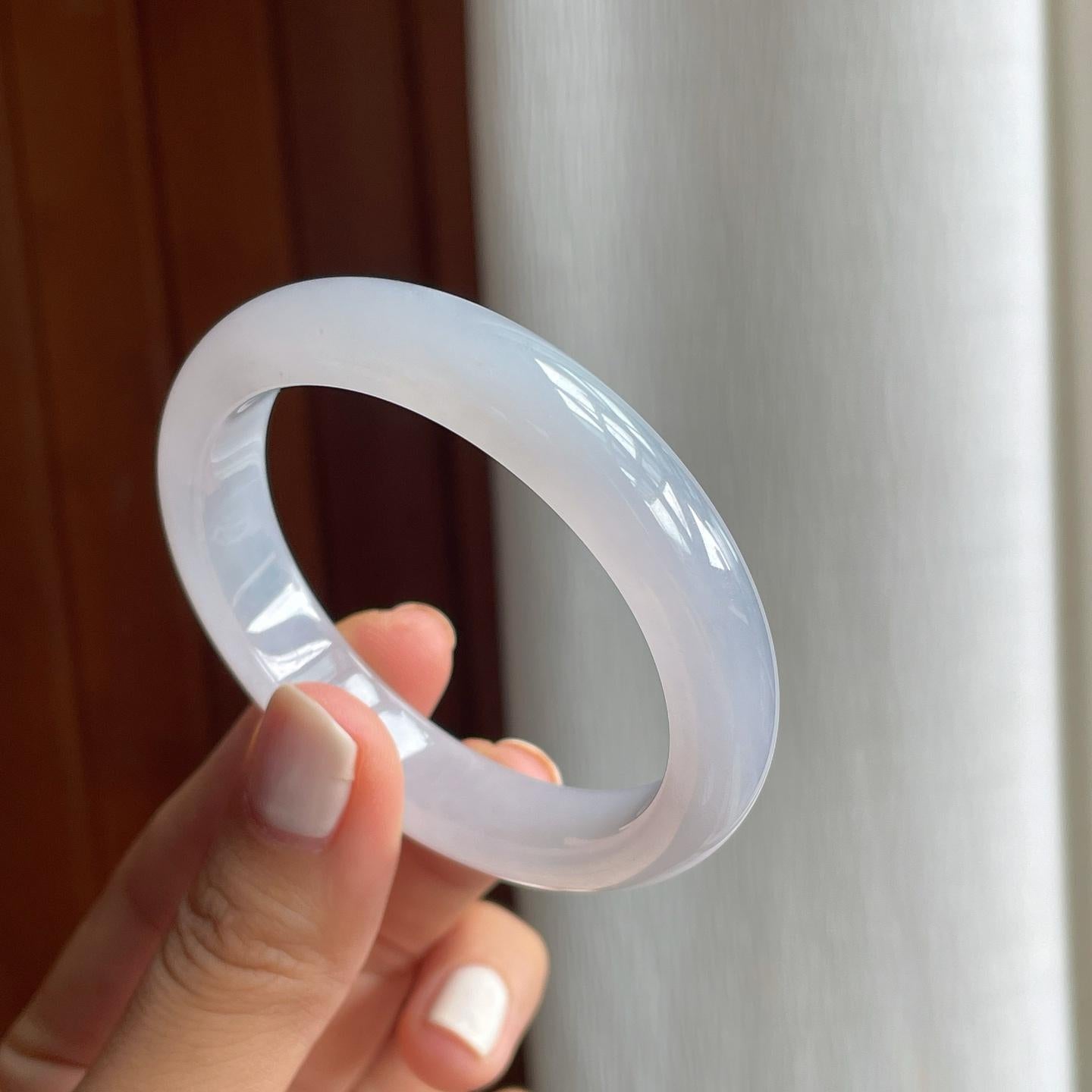 冰种淡春底翡翠贵妃镯（52mm）（yc254049）