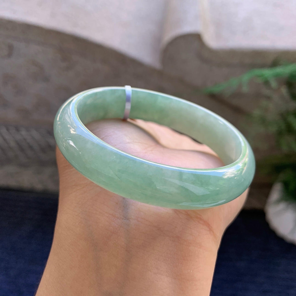 糯种晴底贵妃手镯（55.5mm）（yc223235）