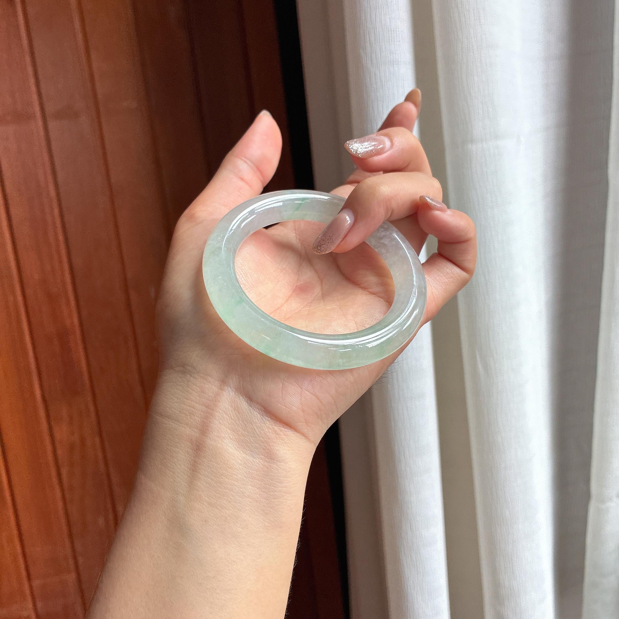 冰种飘绿光圆条手镯 53圈 天然缅甸A货翡翠（yc454624）