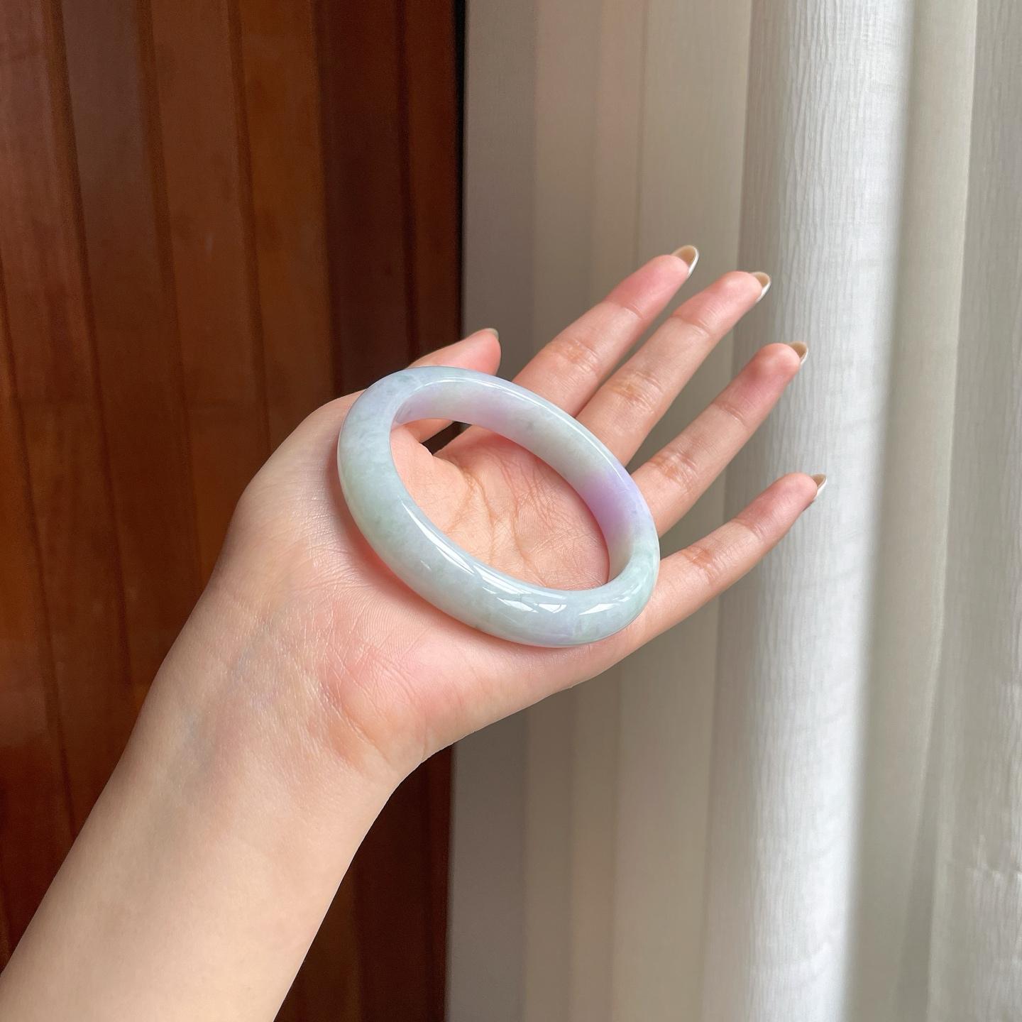 糯冰春带彩翡翠平安镯（55.8mm)（yc381206）