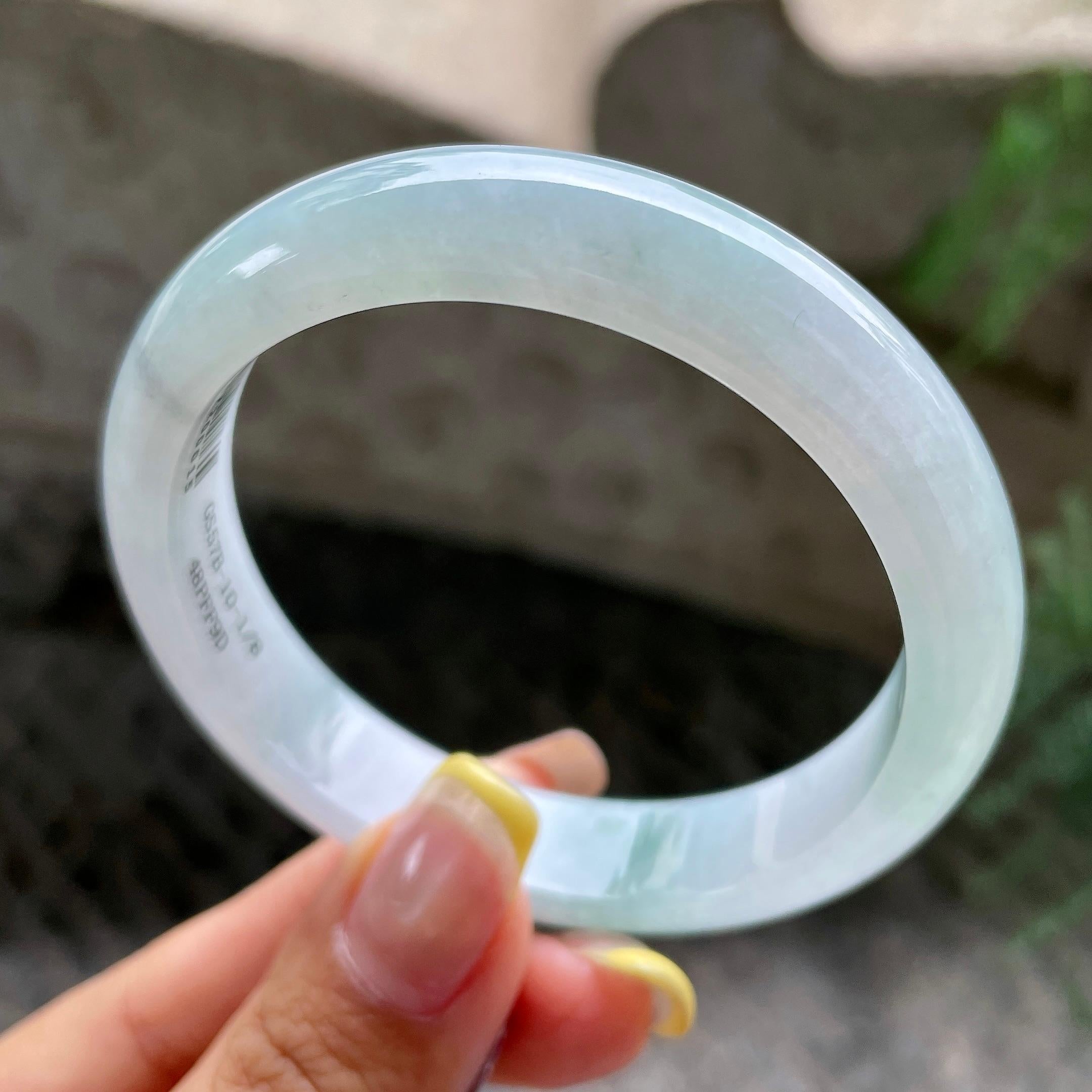 细糯种淡晴底正圈平安镯56.1圈            天然缅甸A货翡翠（yc392739）