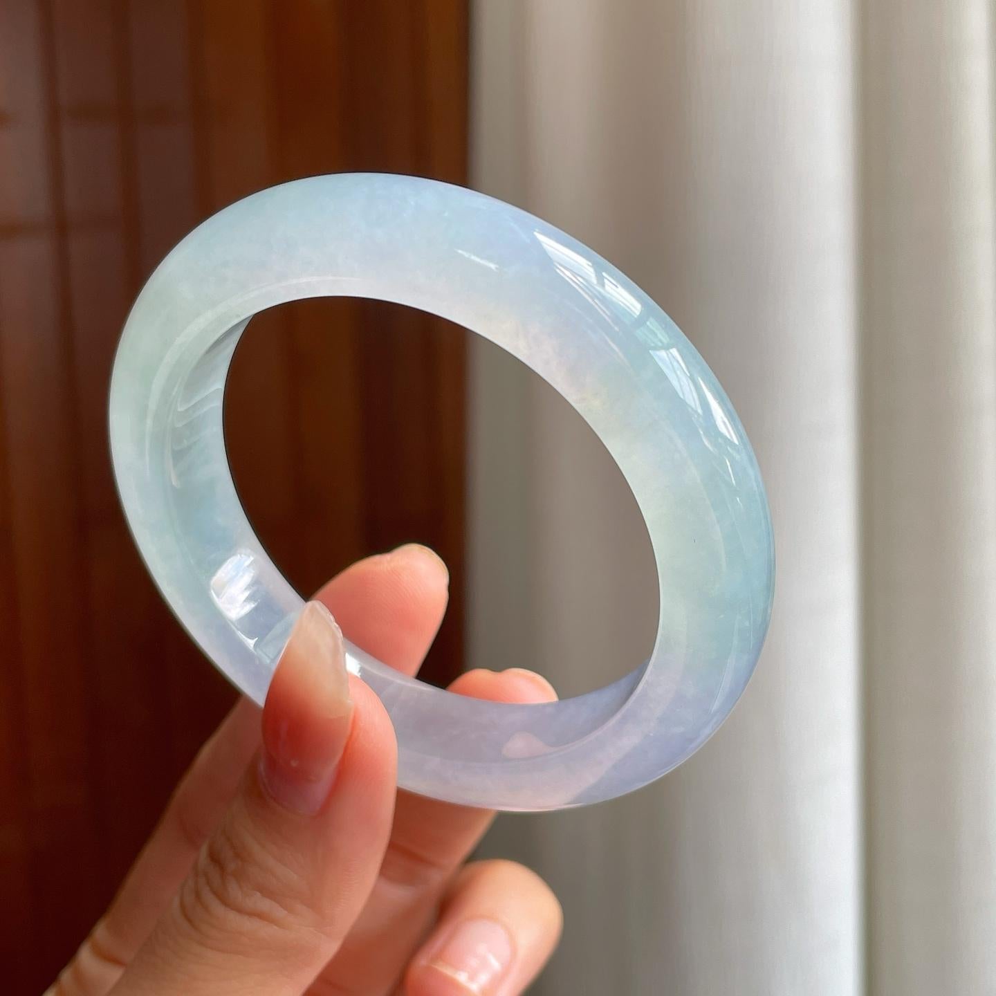 冰种淡春带彩翡翠平安镯（54.5mm）（yc344024）