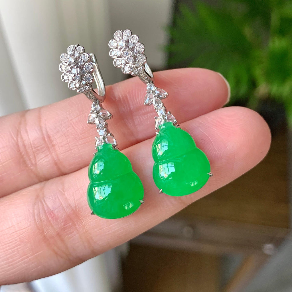 18K金钻镶糯冰种阳绿葫芦耳坠（yc248186）