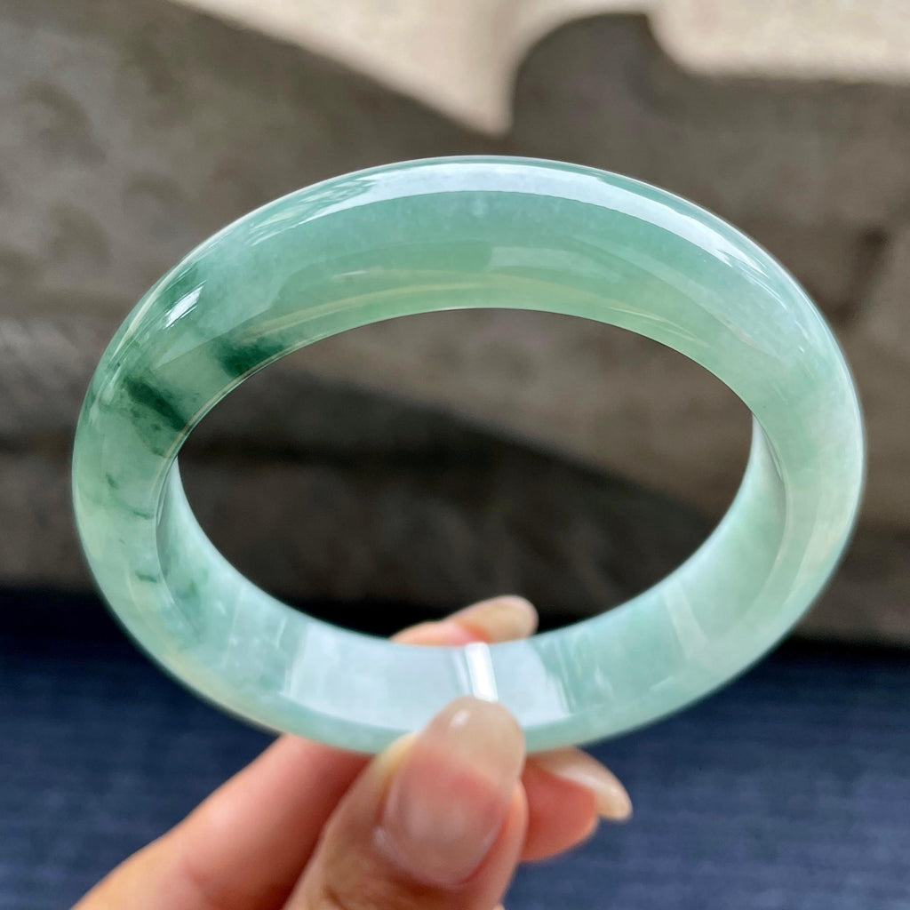 糯冰种飘蓝花正圈平安镯56mm  天然缅甸A货翡翠（yc345817）