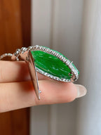 18k金镶糯冰满绿翡翠叶子（yc241723）