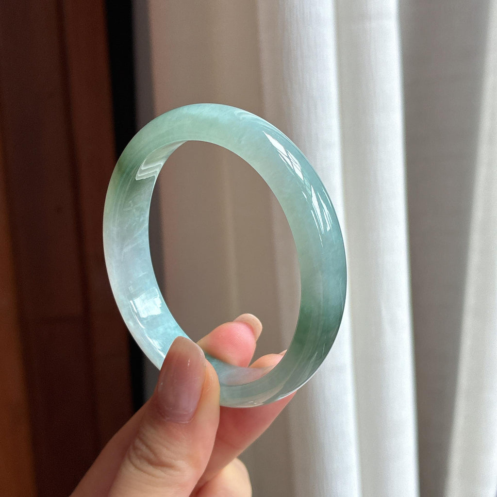 糯冰飘花翡翠贵妃镯 55圈（yc438255）