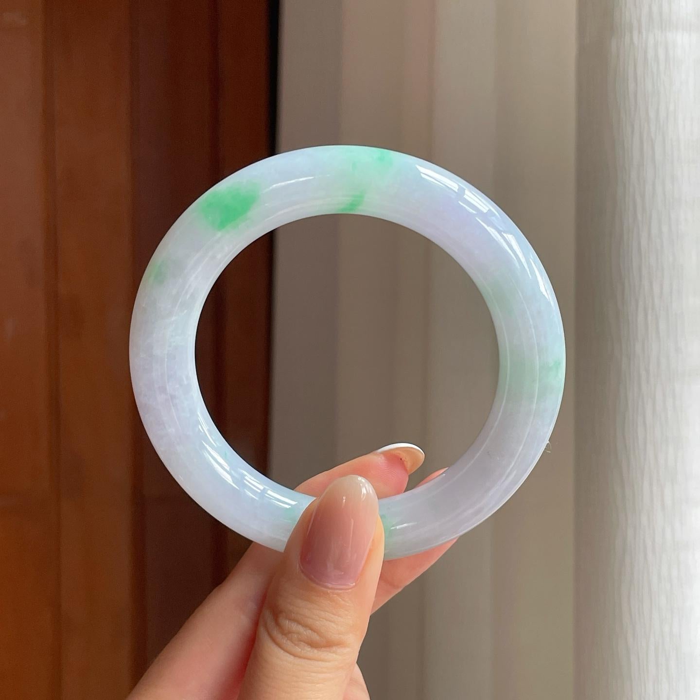 糯冰带色翡翠圆条手镯（54mm)（yc377078）