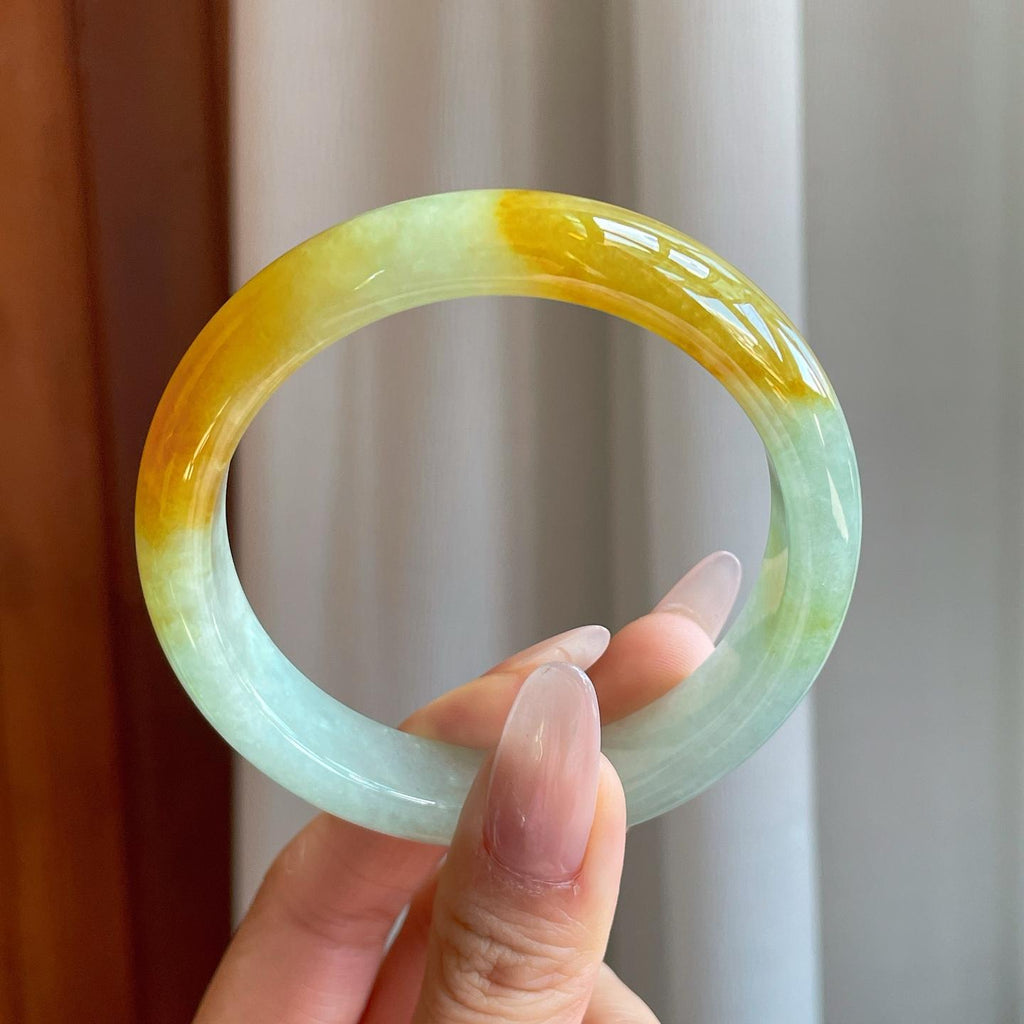 糯冰带黄翡翡翠平安镯（57.2mm）（yc272889）