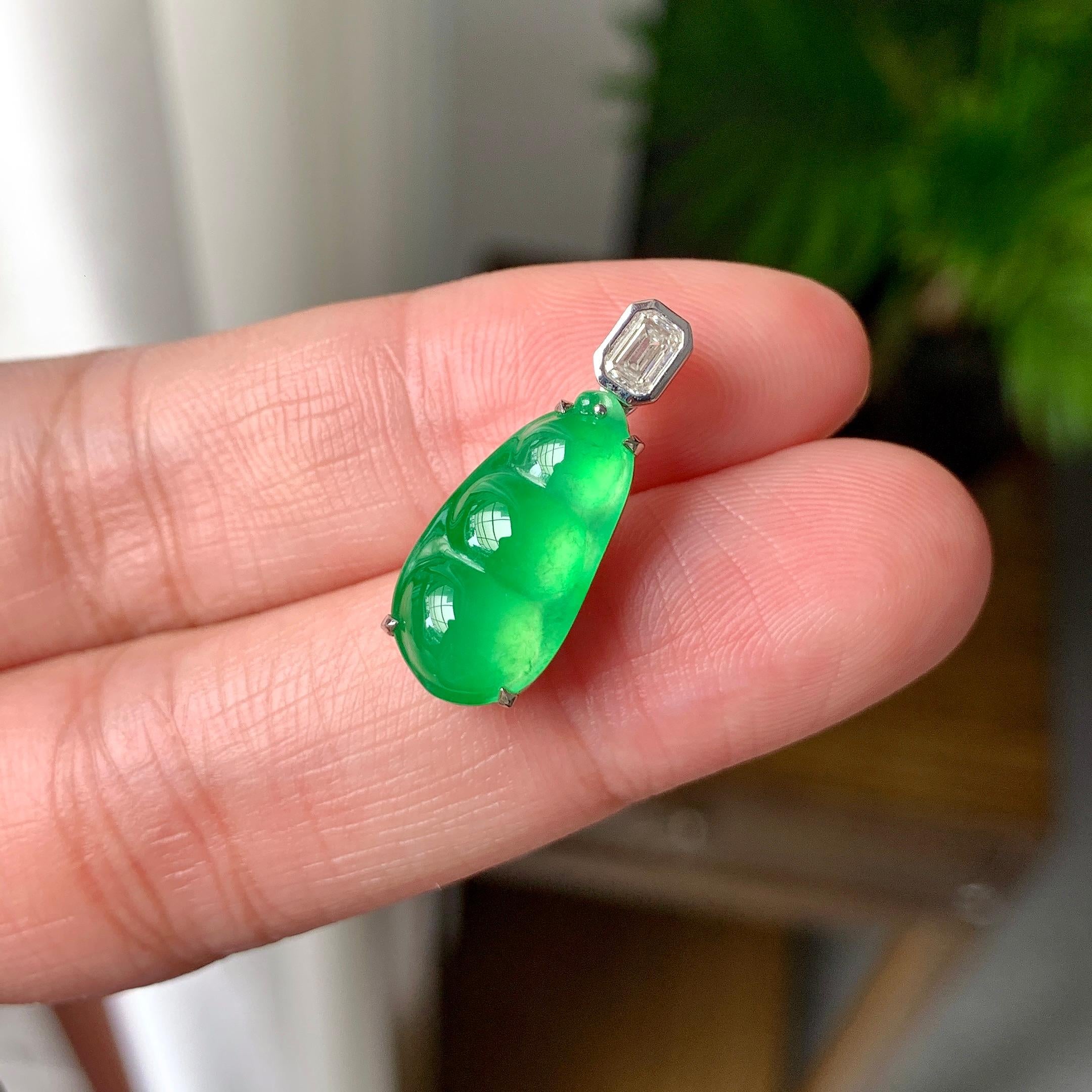 18K金钻镶冰种满绿福豆吊坠（yc257221）