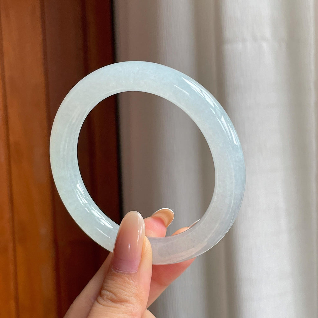糯冰白月光翡翠圆条手镯（56mm)（yc406770）