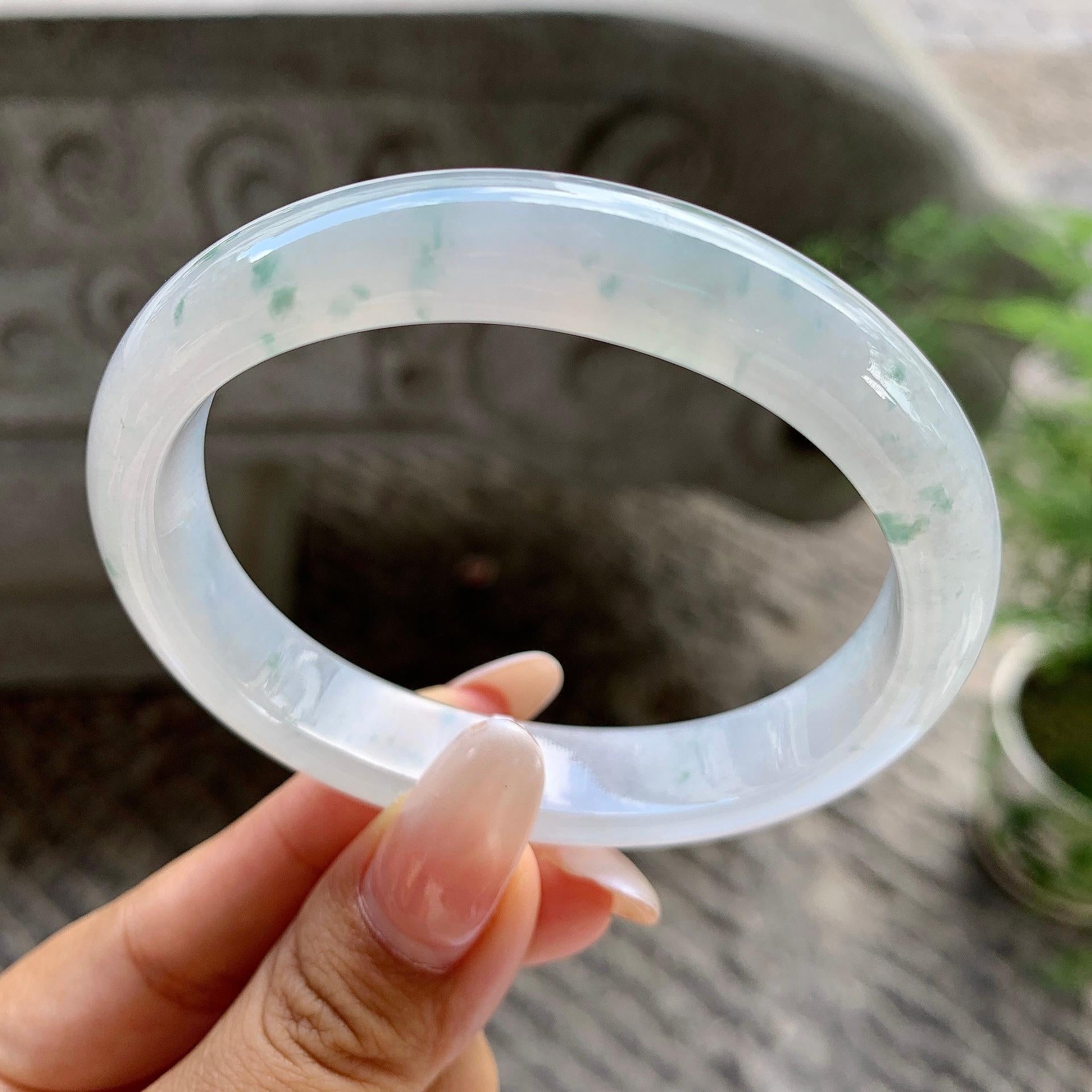 糯冰种飘花贵妃手镯（58.7mm）（yc202387）