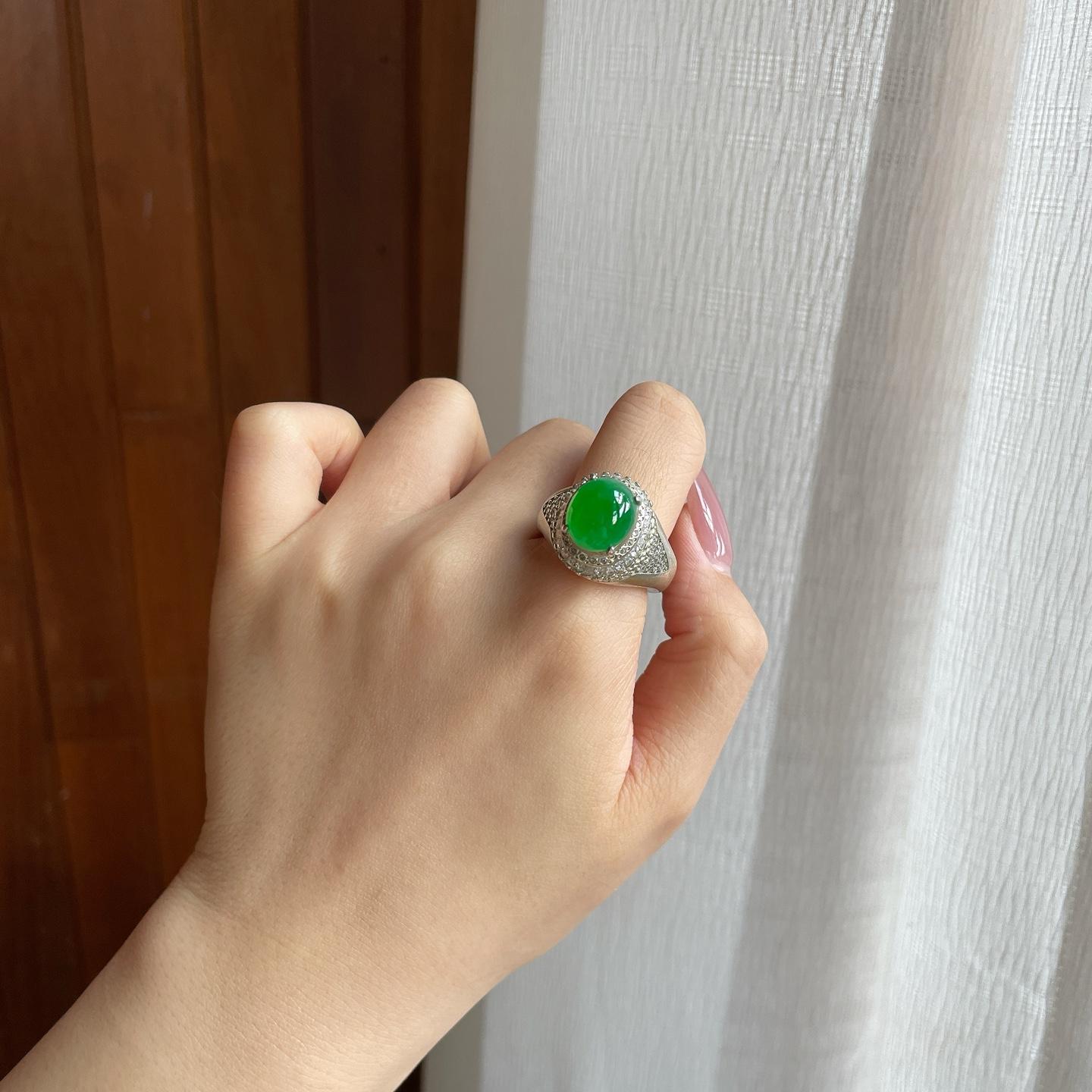 铜托冰种满绿翡翠蛋面（yc291880）