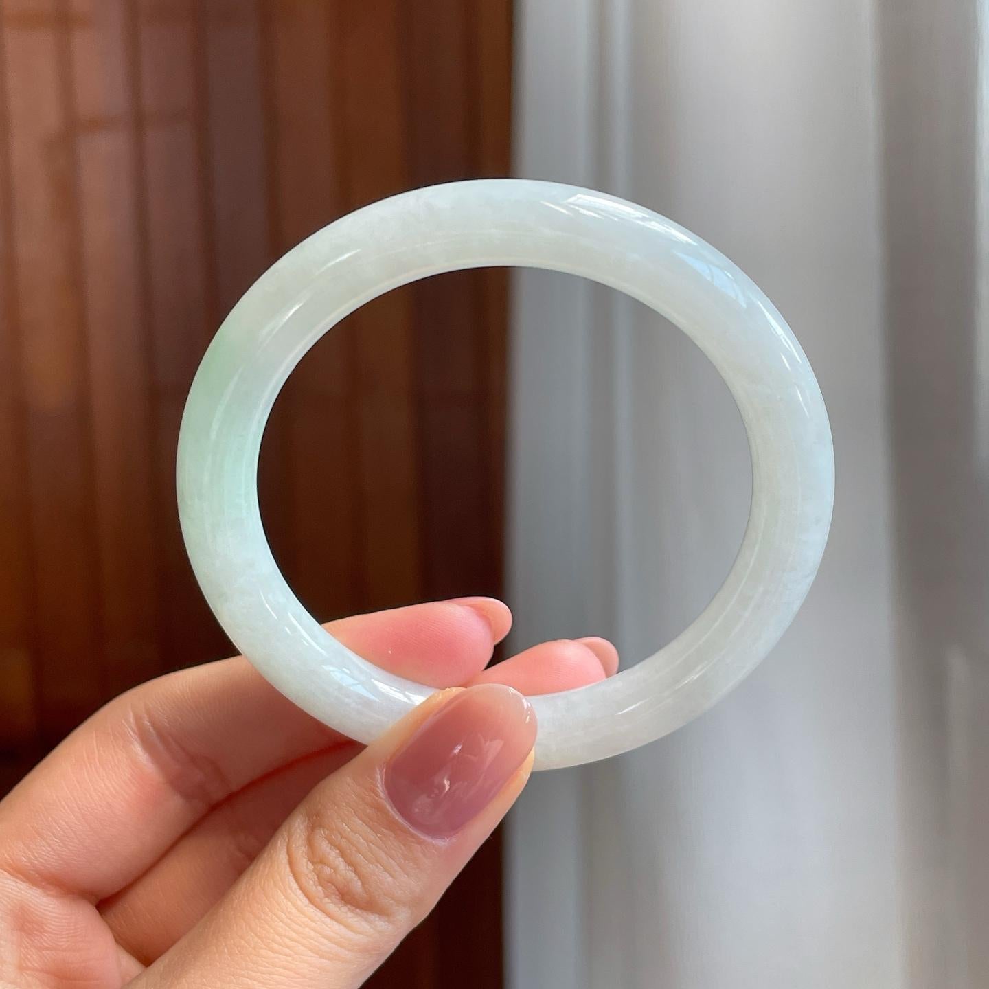 糯冰带色翡翠圆条手镯（53mm)（yc322586）
